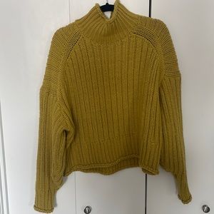 H&M Mustard turtleneck